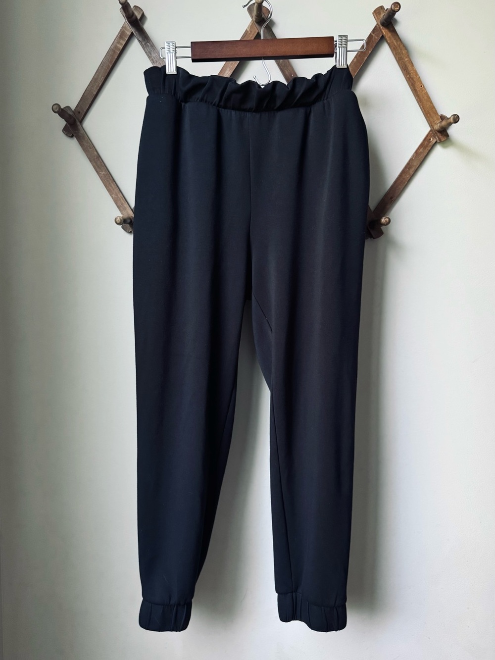 Express High-Waisted Black Jogger Size Medium